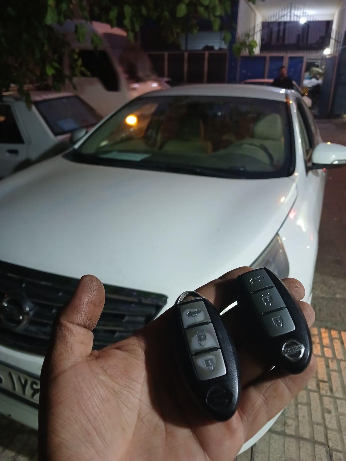 کلید سازی بازکردن قفل و درب و ساخت ریموت|خدمات پیشه و مهارت|شیراز, شهرک امیر کبیر|دیوار