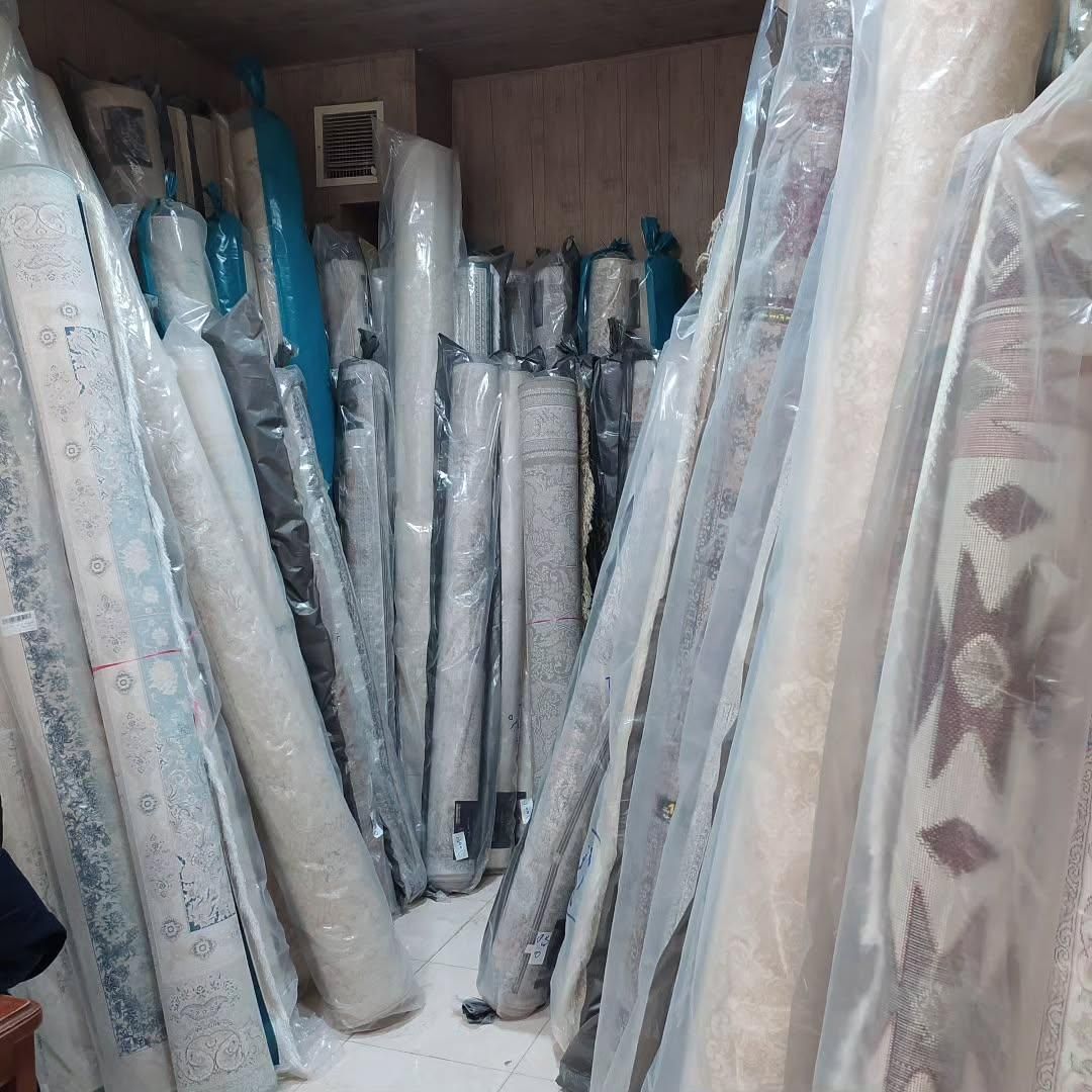 فرش جفت و تک شده در انبار فرش12|فرش|شیراز, سلطان آباد|دیوار
