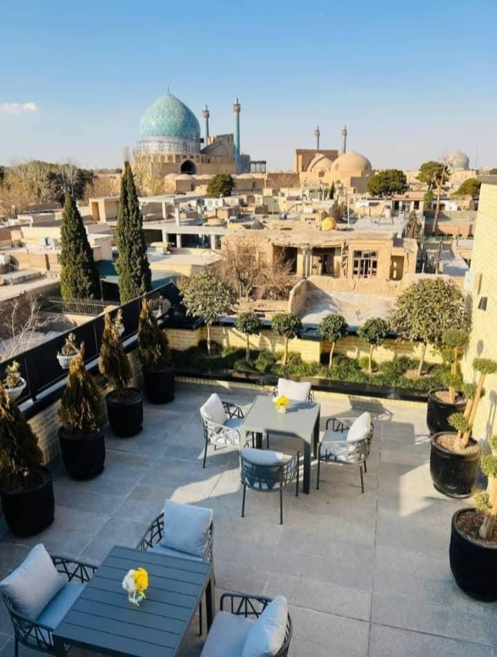 هتل خانه مادری (صبحانه ، اسکوتر و اینترنت رایگان)|اجارهٔ کوتاه‌مدت آپارتمان و سوئیت|اصفهان, نقش جهان|دیوار