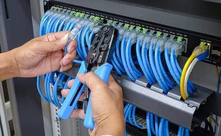 برقکاری برقکار ساختمان نصب دوربین آیفون دزدگیر|خدمات پیشه و مهارت|اراک, |دیوار