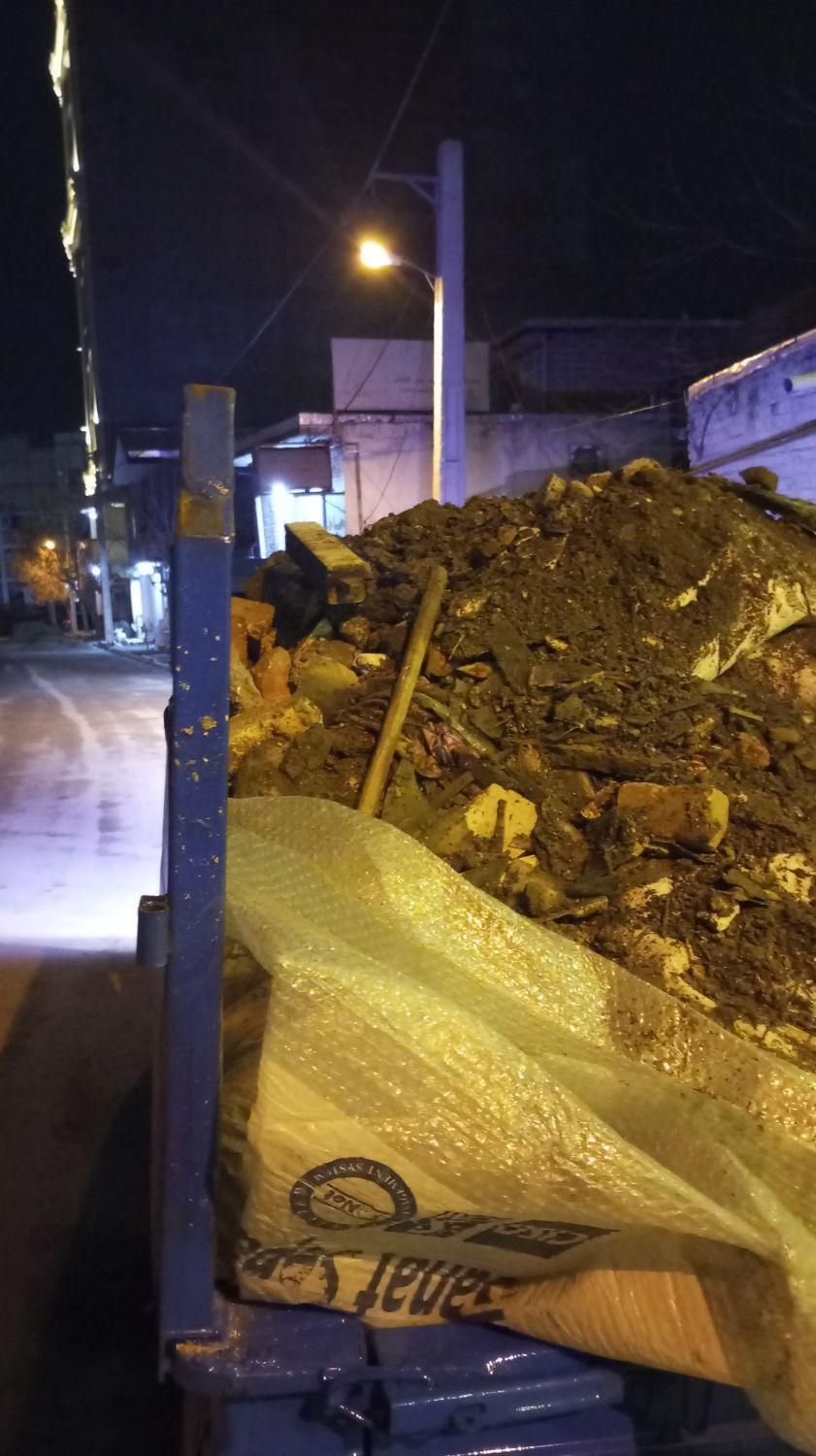 وانت نیسان کمپرسی حمل بار و نخاله سیمان و تخریب|خدمات حمل و نقل|ارومیه, |دیوار