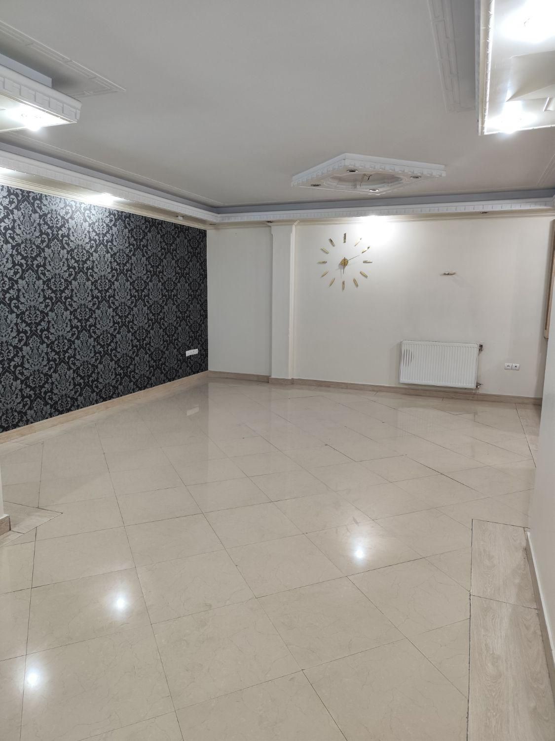 ۹۵ متر، فول امکانات، تخلیه، خ گلاب|اجارهٔ آپارتمان|تهران, طرشت|دیوار