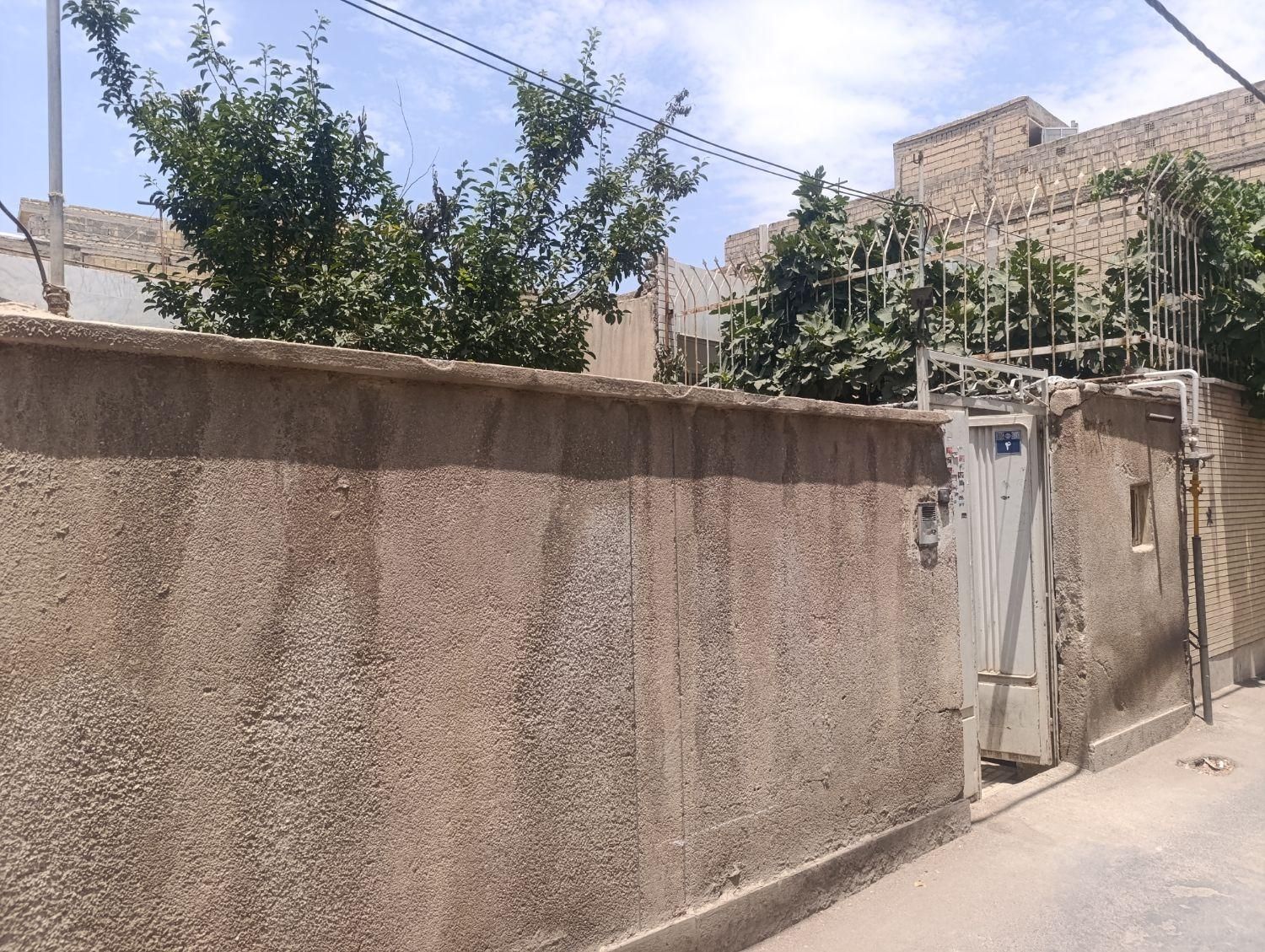 فروش منزل کلنگی|فروش زمین و ملک کلنگی|اصفهان, خلیل آباد|دیوار