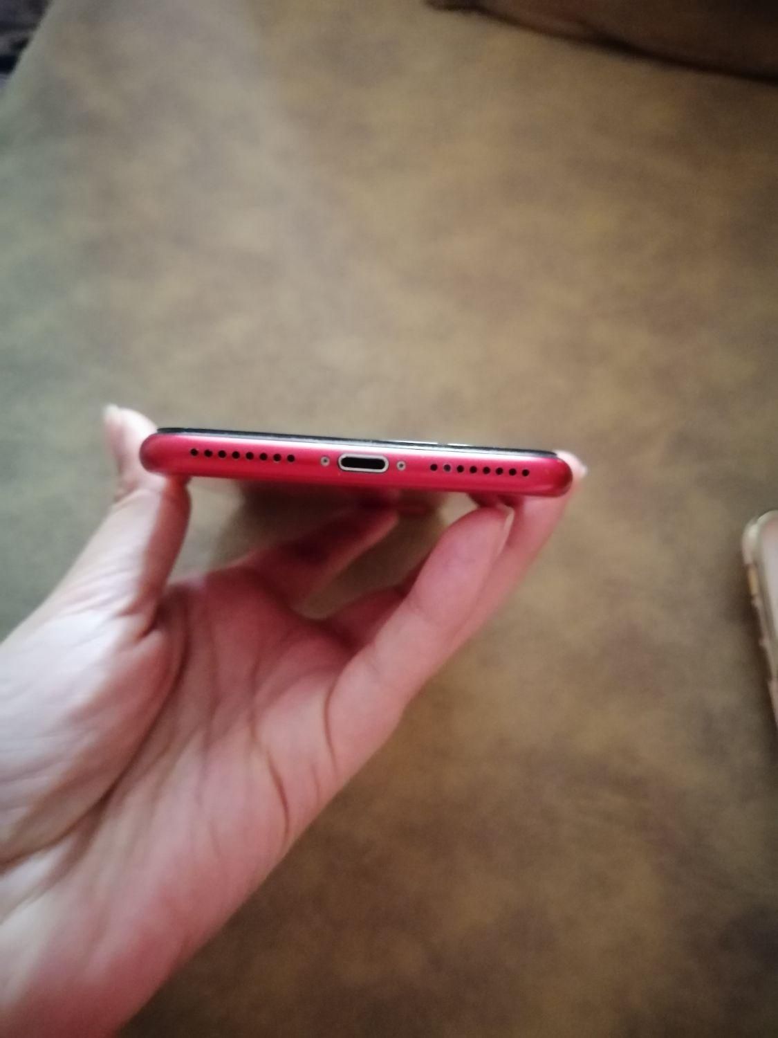 اپل iPhone 8 Plus با حافظهٔ ۶۴ گیگابایت|موبایل|سنندج, |دیوار