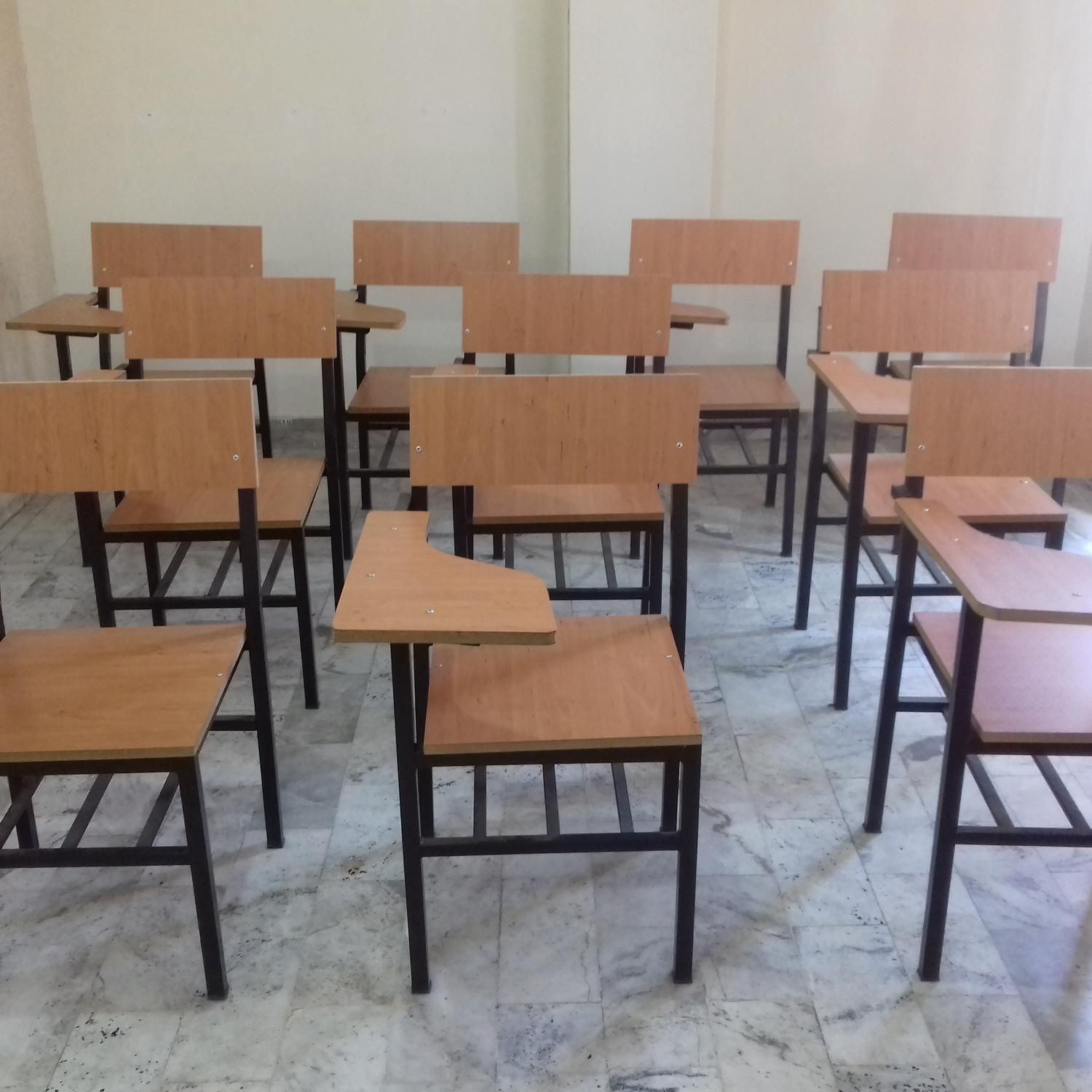 اجاره کلاس آموزشی|اجارهٔ کوتاه‌مدت دفتر کار و فضای آموزشی|تهران, فلسطین (میدان انقلاب)|دیوار