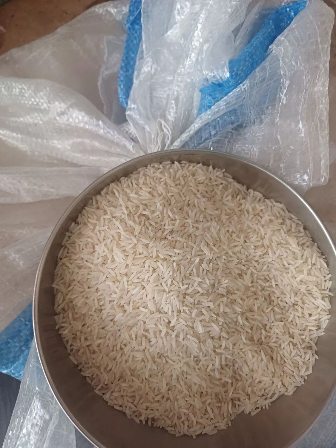 برنج محلی مازندران باطعم وپخت عالی عطر نداره|خوردنی و آشامیدنی|اسلام‌شهر, مظفریه|دیوار