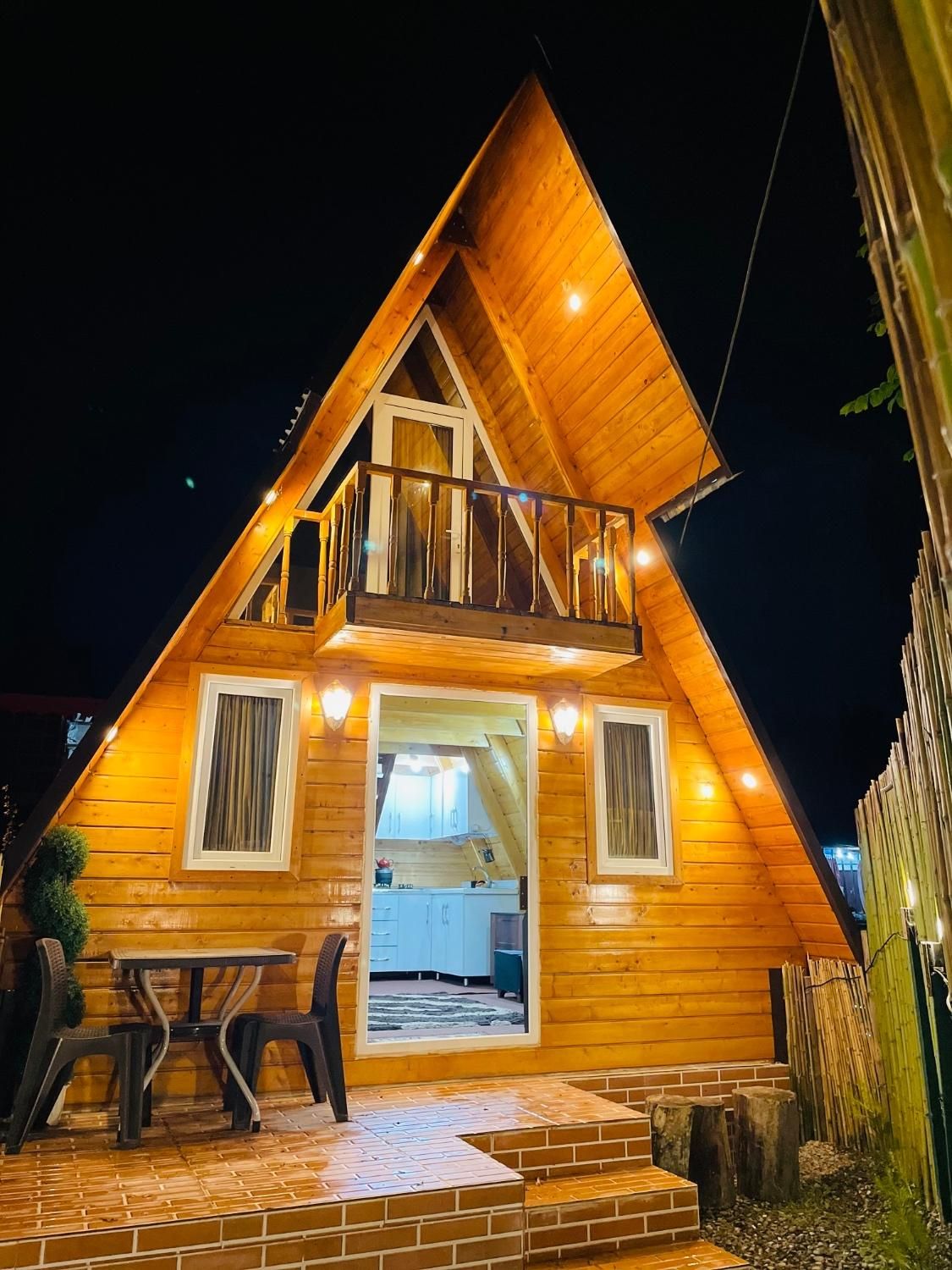 اجاره کلبه سوئیسی نو و تازه ساخت|اجارهٔ کوتاهمدت ویلا و باغ|شفت, |دیوار