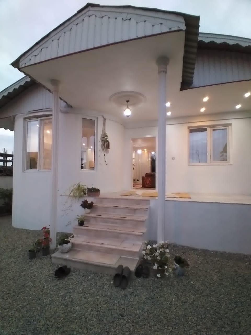 اجاره روزانه ویلا دربستی  ۱۰۰ متری|اجارهٔ کوتاه‌مدت ویلا و باغ|آستارا, |دیوار