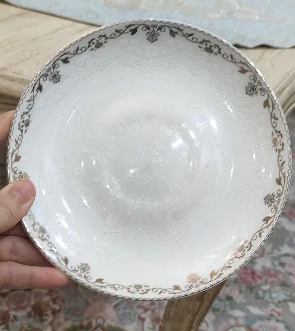 چایخوری چینی استخوانی ۱۲ پارچه طرح خاص. با تخفیف|ظروف سرو و پذیرایی|تهران, تهرانسر شرقی|دیوار
