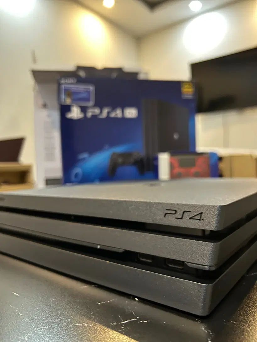 سونی پلی استیشن ۴ پرو - دو دسته -مشابه نو -ps4 pro|کنسول، بازی ویدئویی و آنلاین|تهران, نیروی دریایی|دیوار