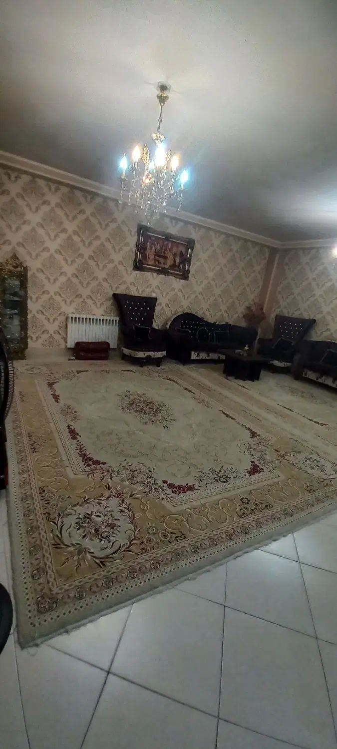 فروش آپارتمان ۱۰۷ متری / مرکز شهر  / خیابان همدان|فروش آپارتمان|ملایر, |دیوار