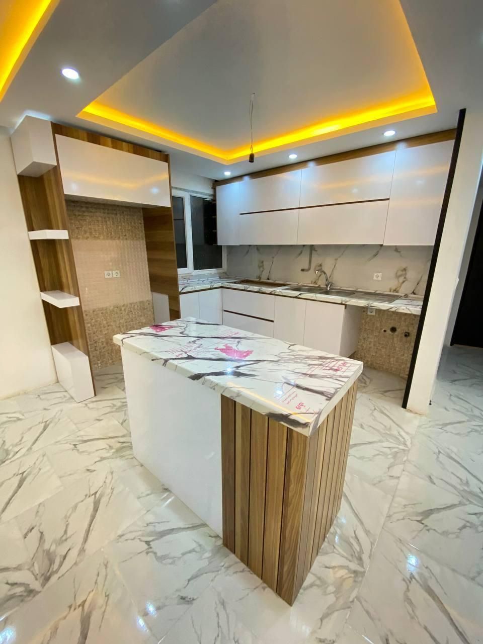 ۸۵ متری خوشگل فول امکانات درجه یک خ سرزمین|فروش آپارتمان|هشتگرد, فاز ۷ مهستان|دیوار