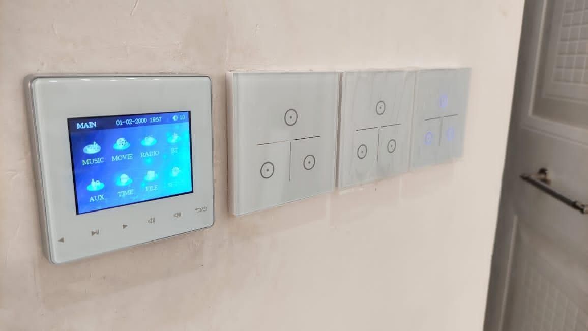 هوشمندسازی روشنایی، کلیدهای لمسی شیشه ای|مصالح و تجهیزات ساختمان|کرج, شهرک اوج|دیوار