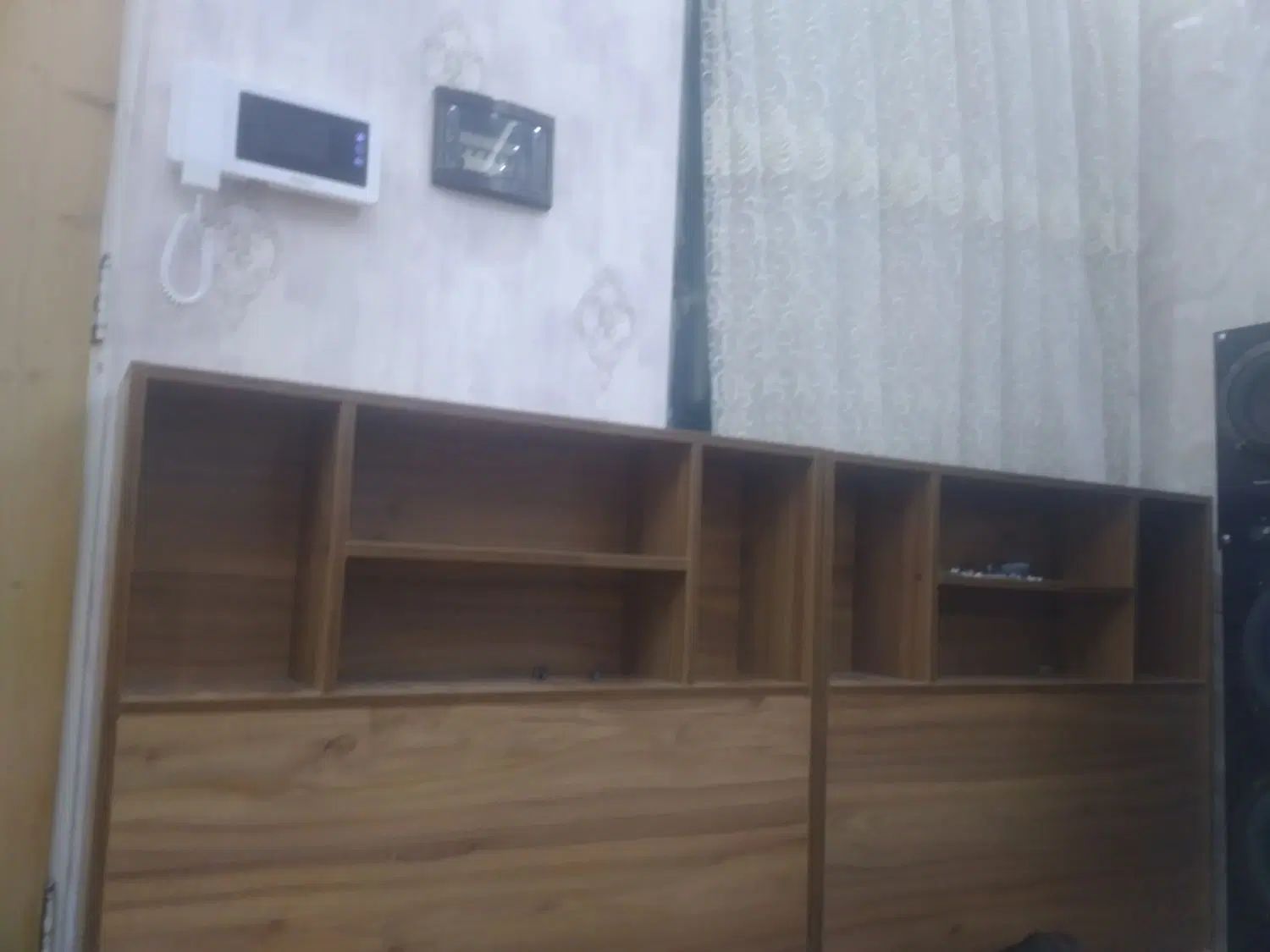 ۲ عدد تخت خواب یکنفر ویک عدد میزتحریر باکس دارسالم|تخت و سرویس خواب|کرج, گلشهر|دیوار