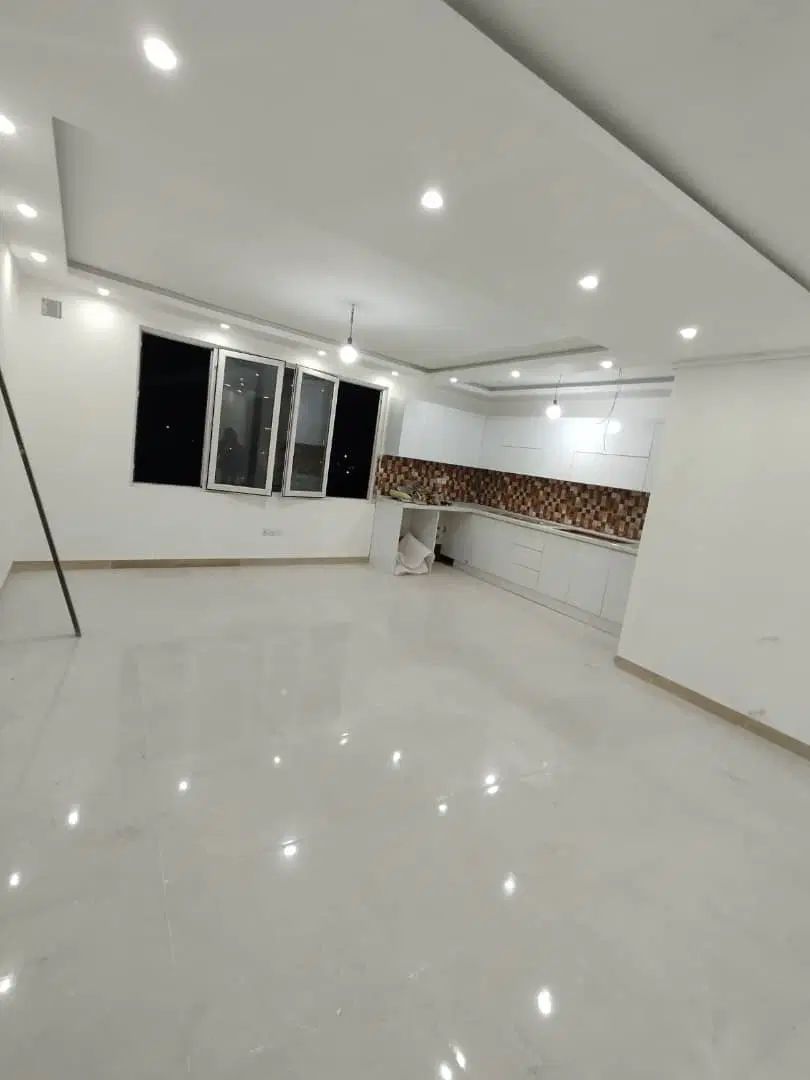 اپارتمان ۱۶۰ متری دو خواب بر خیابان دخانیات|فروش آپارتمان|رشت, عینک|دیوار