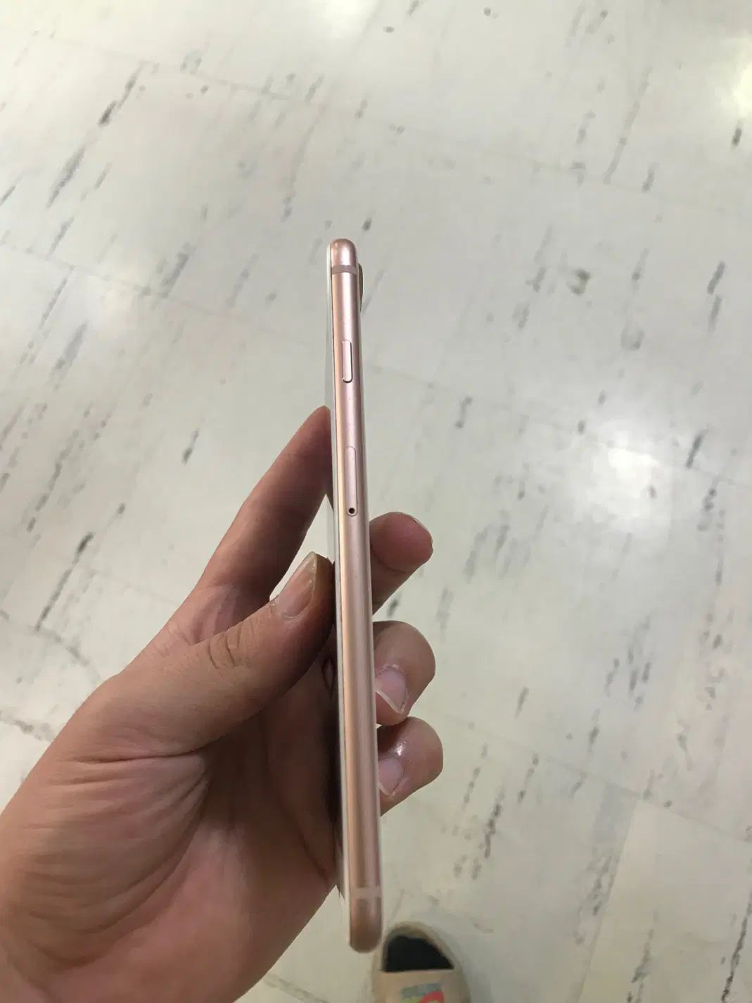 اپل iPhone 8 Plus با حافظهٔ ۶۴ گیگابایت|موبایل|اردبیل, |دیوار