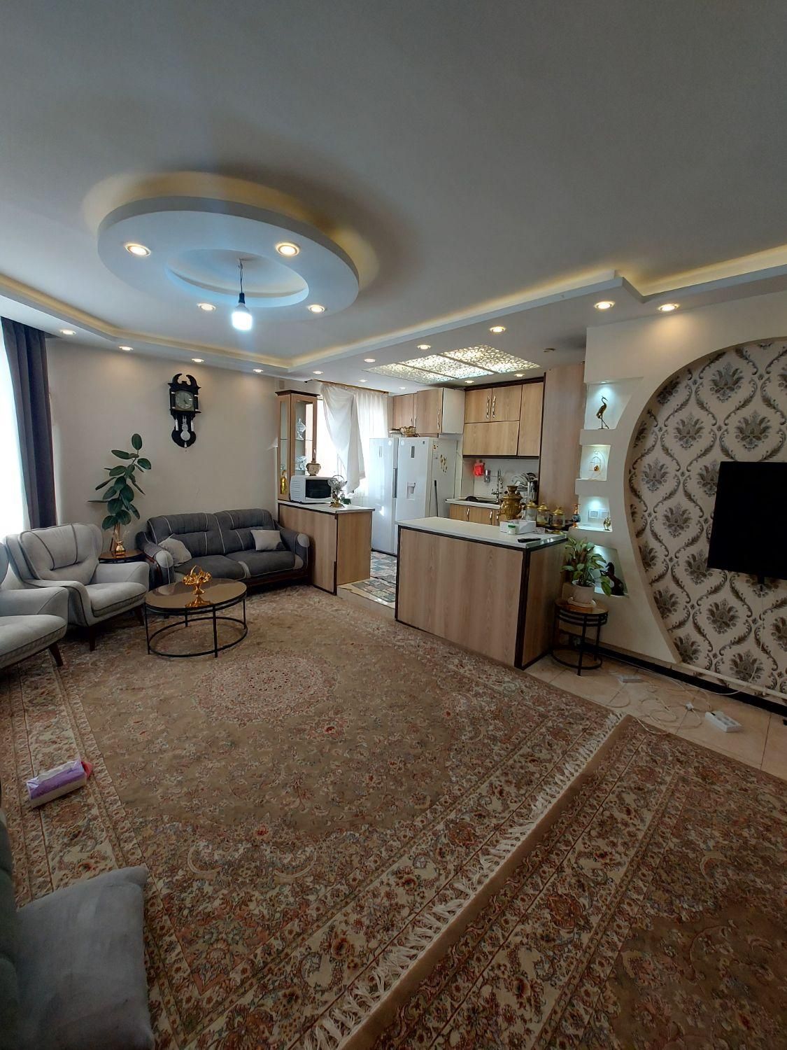 آپارتمان ۹۰متری (سندی ) شمس الشموس|فروش آپارتمان|پاکدشت, پاکدشت (مامازند)|دیوار