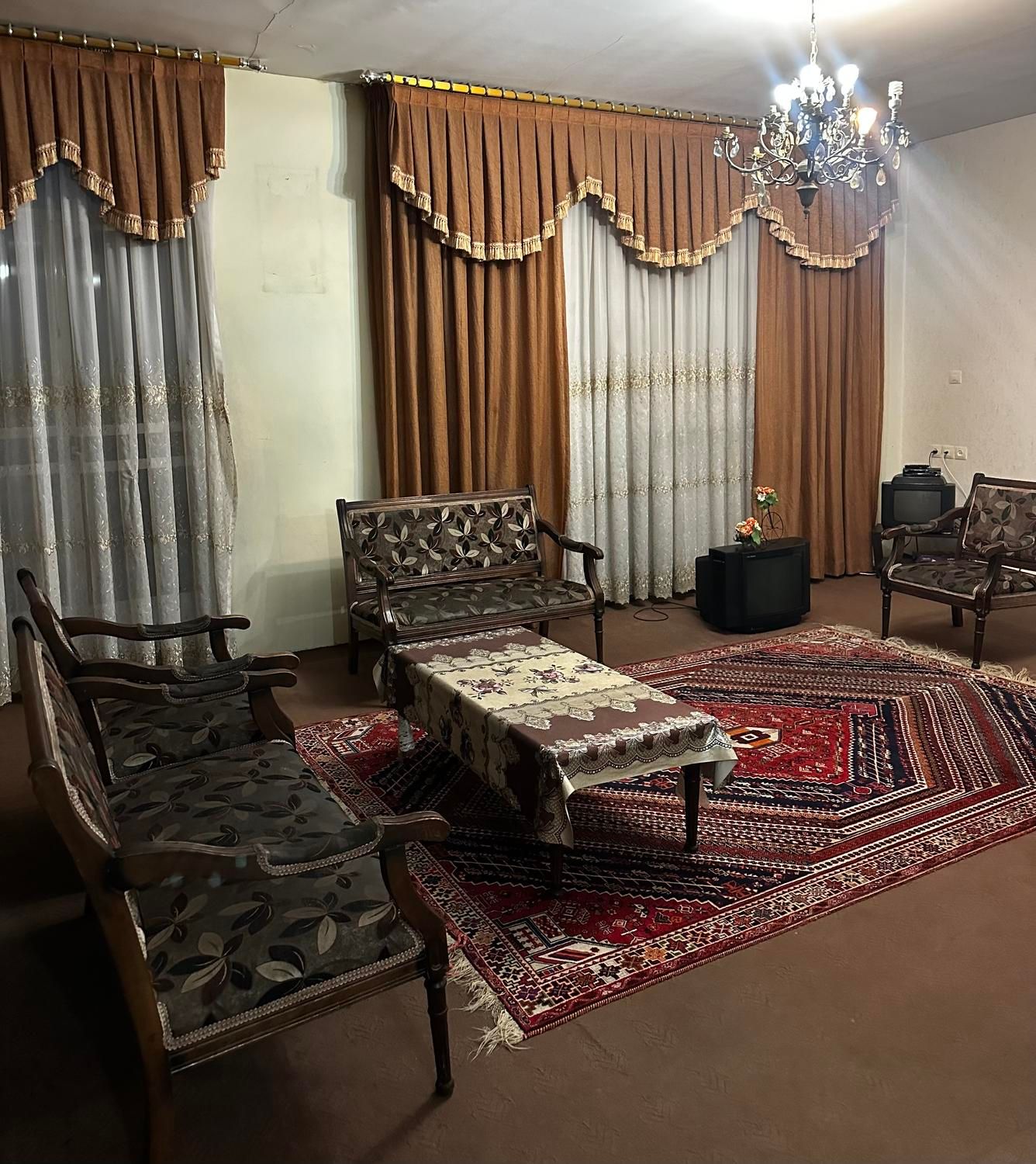 اجاره منزل/آپارتمان مبله سینما سعدی/زند/ملاصدرا|اجارهٔ کوتاه‌مدت آپارتمان و سوئیت|شیراز, سینما سعدی|دیوار