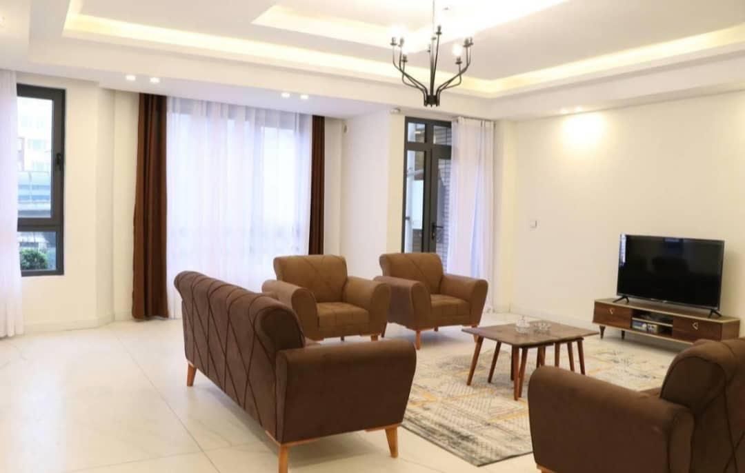 خانه مبله ویلایی|اجارهٔ کوتاهمدت آپارتمان و سوئیت|شیراز, شهرک سراج|دیوار