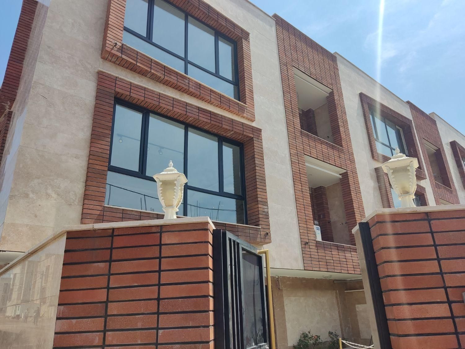 پنجره دوجداره توری پشه شیشه تراس شیشه بالکنی|خدمات پیشه و مهارت|تهران, گلستان (شهرک راه آهن)|دیوار