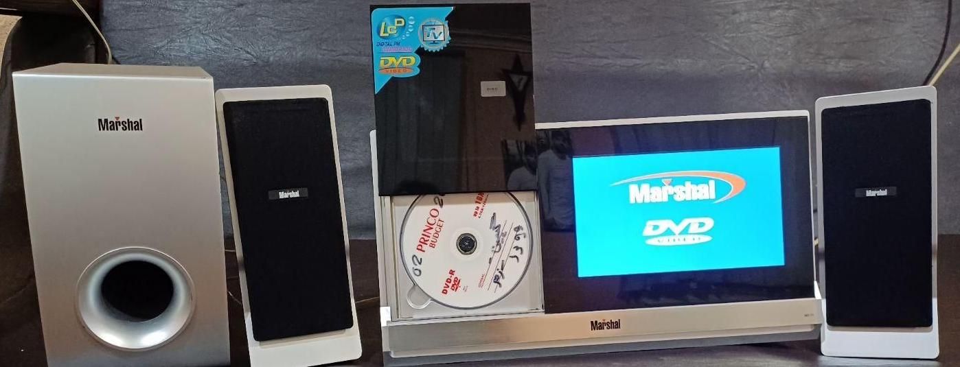 اسپیکر ومانیتور10دی وی دی فلشخور تصویری .|پخش‌کننده DVD و ویدیو|رشت, جانبازان|دیوار