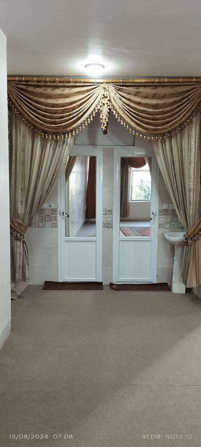 ویلا نوساز مختص اولین رزرو ها *حیاط*باغچه|اجارهٔ کوتاهمدت آپارتمان و سوئیت|سمیرم, |دیوار