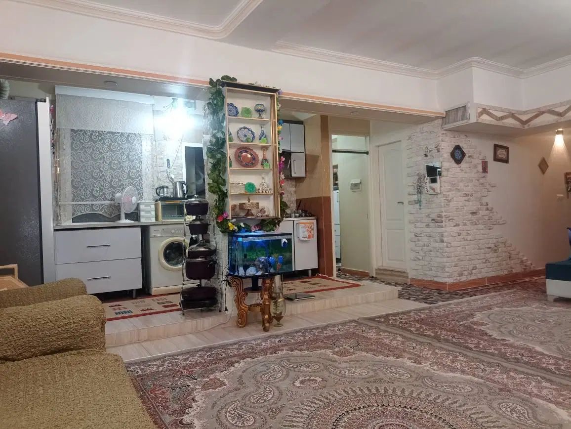 آپارتمان ۷۶متری فول( توجه ملک دولت خواه می‌باشد)|فروش آپارتمان|تهران, شهرک صادقیه|دیوار