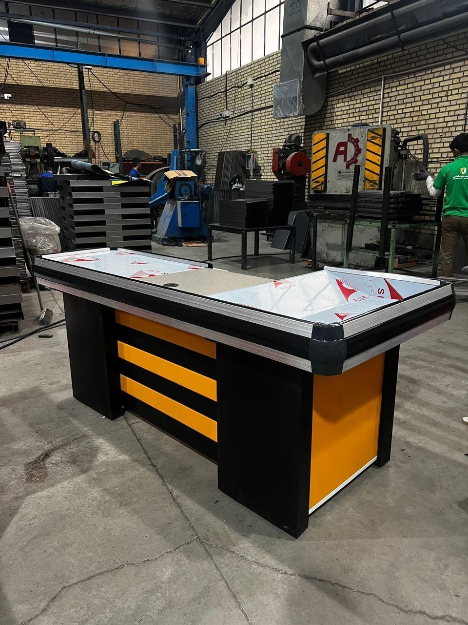 میز صندوق فروش چک اوت ۱/۵ تا ۲/۵ متری|فروشگاه و مغازه|تهران, صادقیه|دیوار