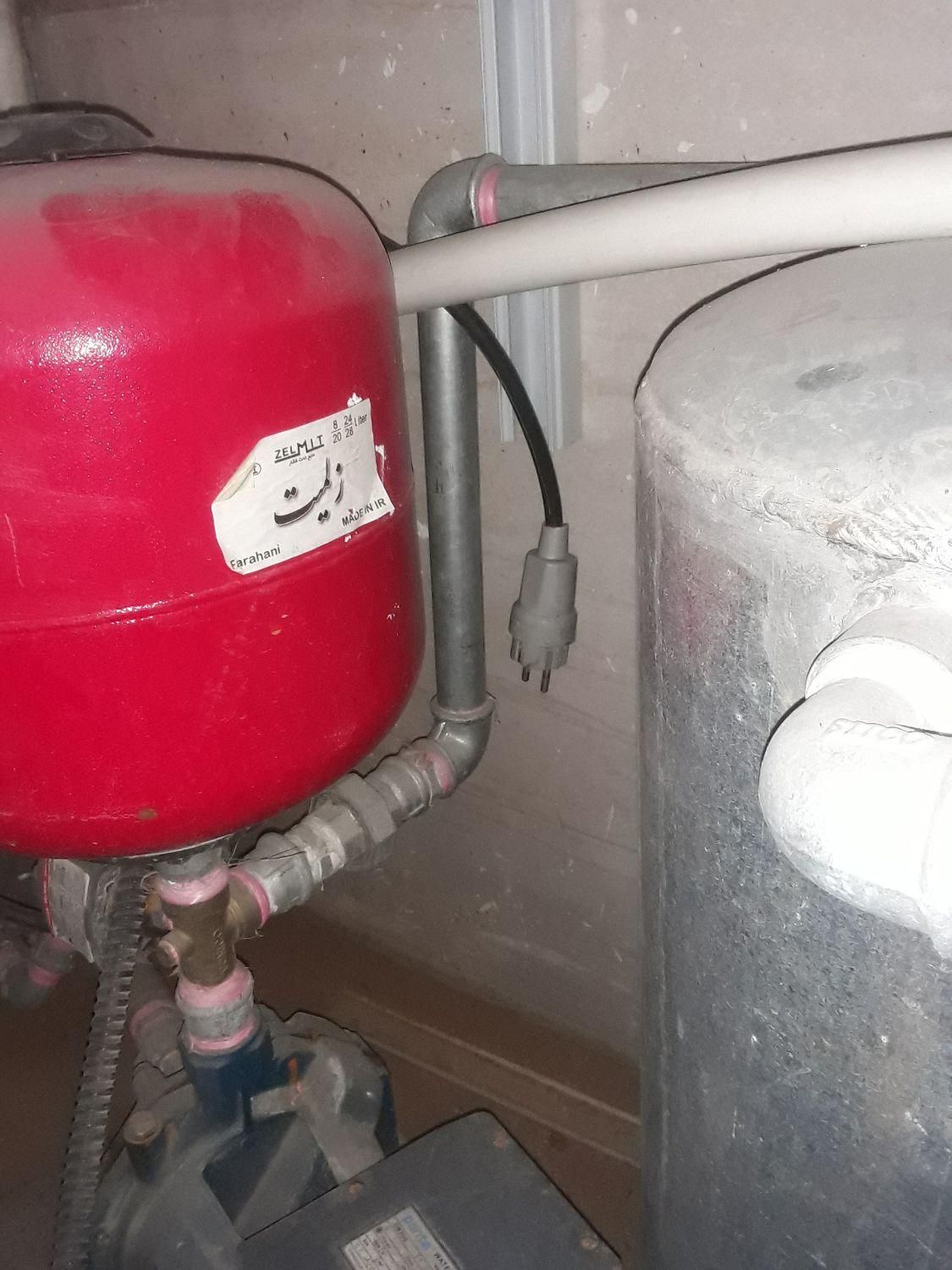 نصب وتعمیرانواع پمپ آب وکفکش|خدمات پیشه و مهارت|همدان, |دیوار