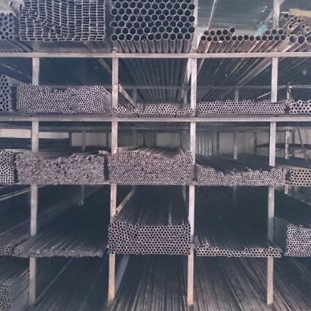 آهن آلات (پروفیل سبک) لوله و قوطی صنعتی|عمده‌فروشی|شیراز, گچی|دیوار