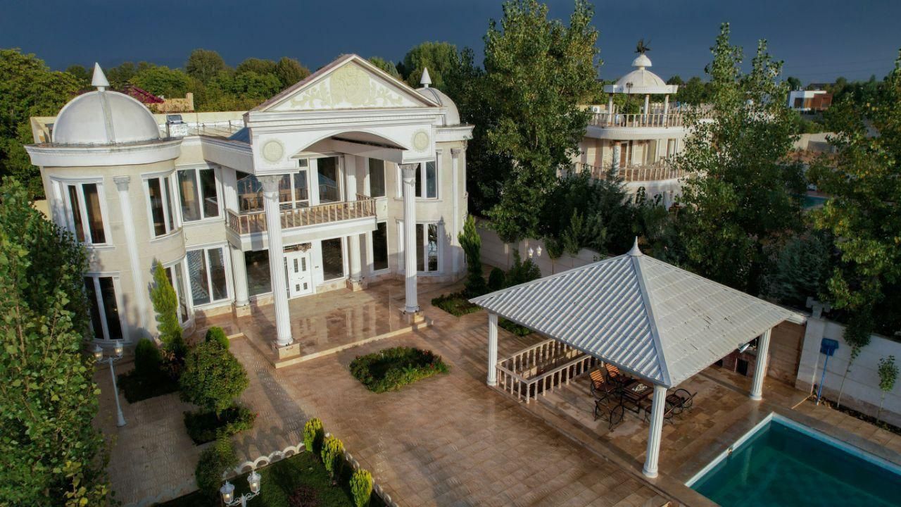 اجاره روزانه ویلا عمارت قصر|اجارهٔ کوتاه‌مدت ویلا و باغ|کرج, فاز ۲ مهرشهر|دیوار