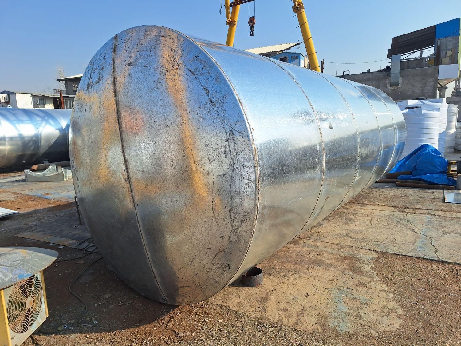 مخزن گالوانیزه تانکر آب گالوانیزه|مصالح و تجهیزات ساختمان|تهران, چیتگر جنوبی|دیوار