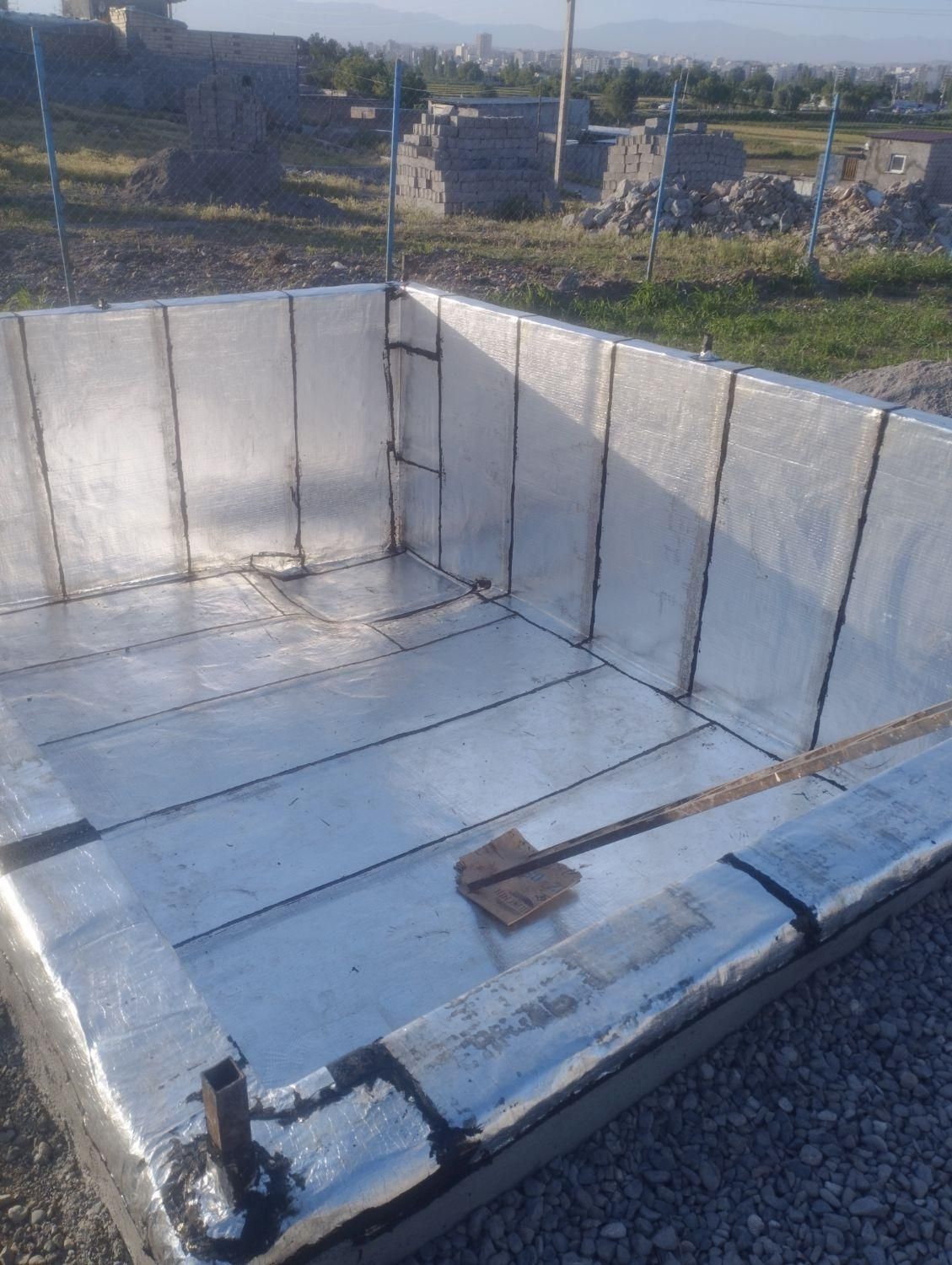 ایزوگام و قیر گونی حاجوی|خدمات پیشه و مهارت|میانه, |دیوار