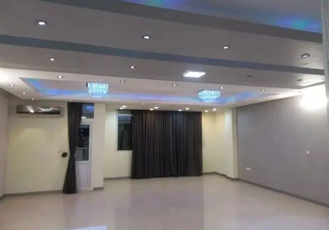 ۳۰۰متر ۳خواب‌ویلایی بازسازی‌شده تاپ‌لوکیشن زیرقیمت|اجارهٔ خانه و ویلا|شیراز, قدوسی غربی|دیوار