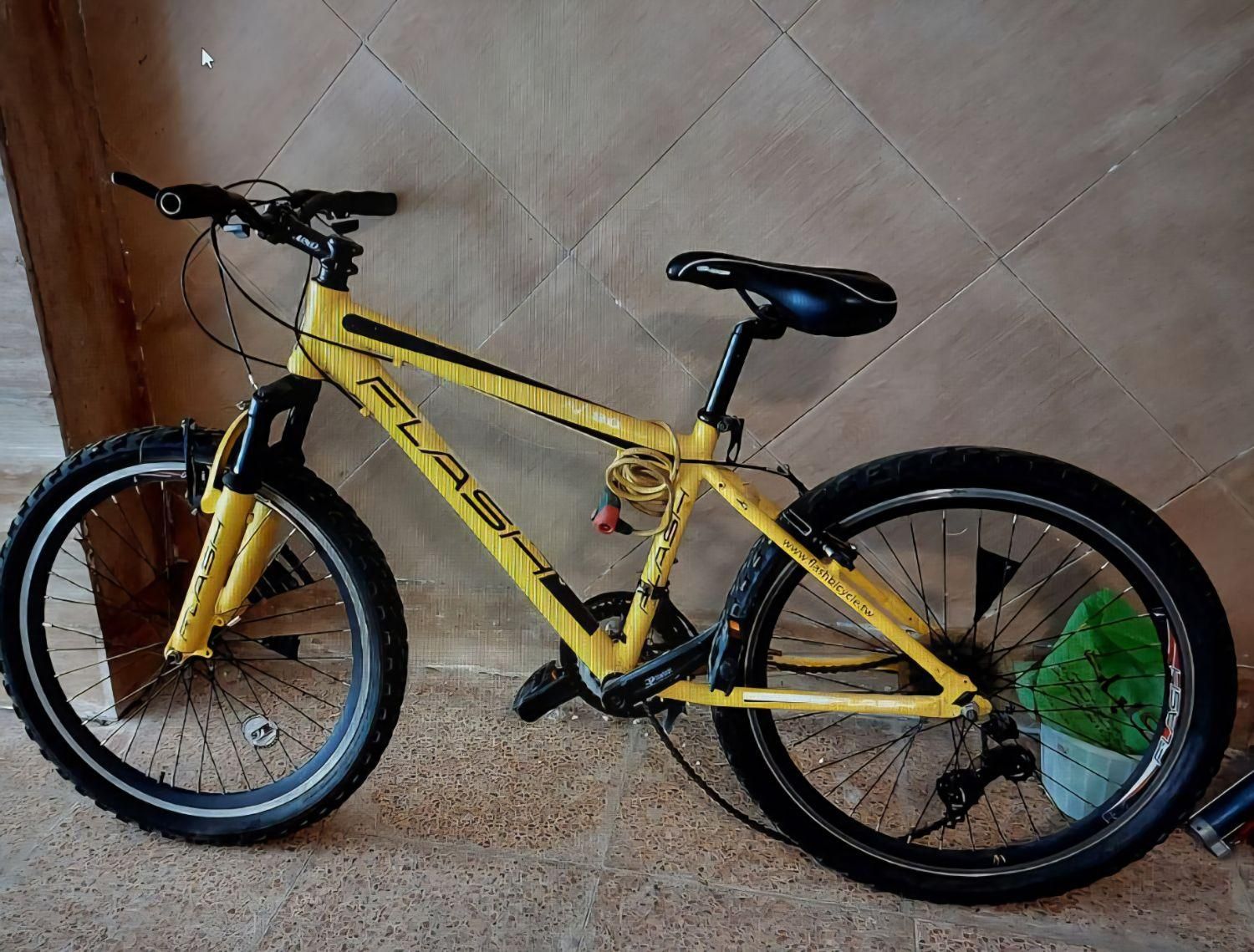 دوچرخه برند FLASH سایز ۲۴|دوچرخه، اسکیت، اسکوتر|رودهن, |دیوار