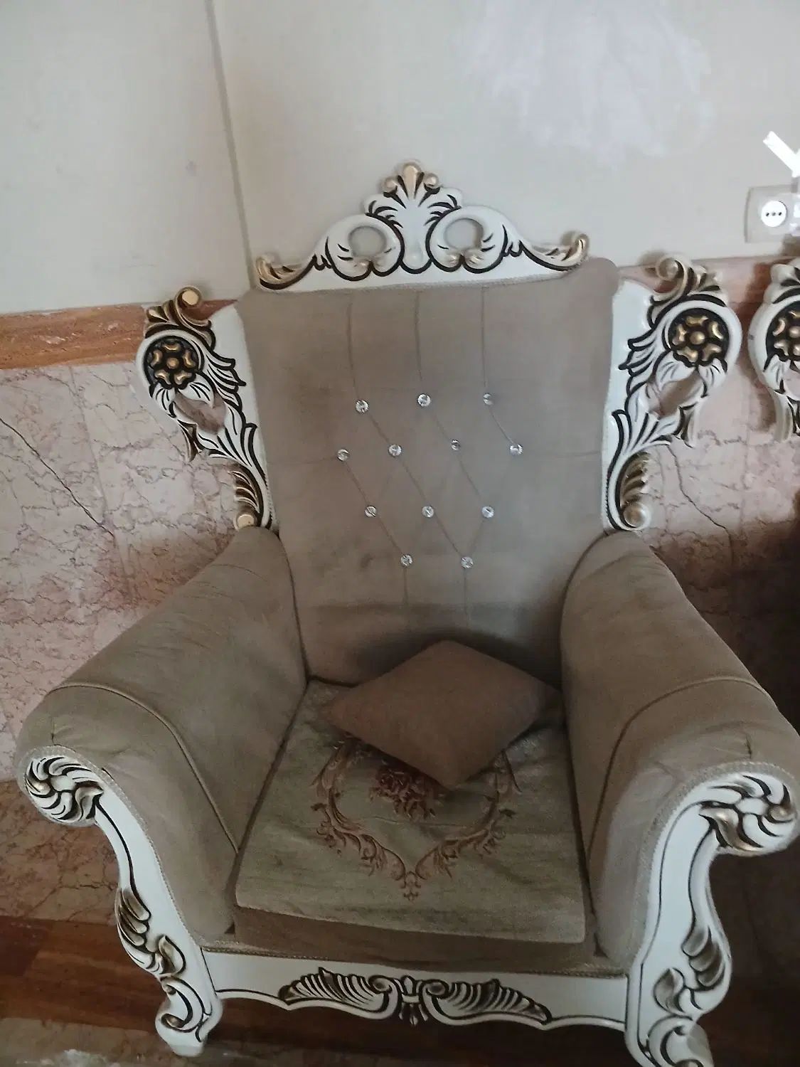 فروش مبل سلطنتی ۷نفر|مبلمان خانگی و میز عسلی|مشهد, شهرک صنعتی توس|دیوار