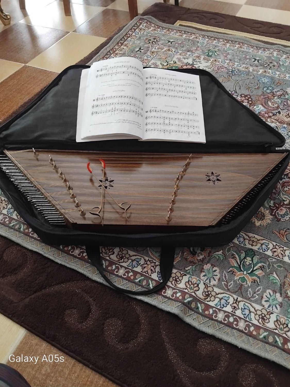 سنتور ۲ مهر چوب گردو|سازهای سنتی|گلپایگان, |دیوار