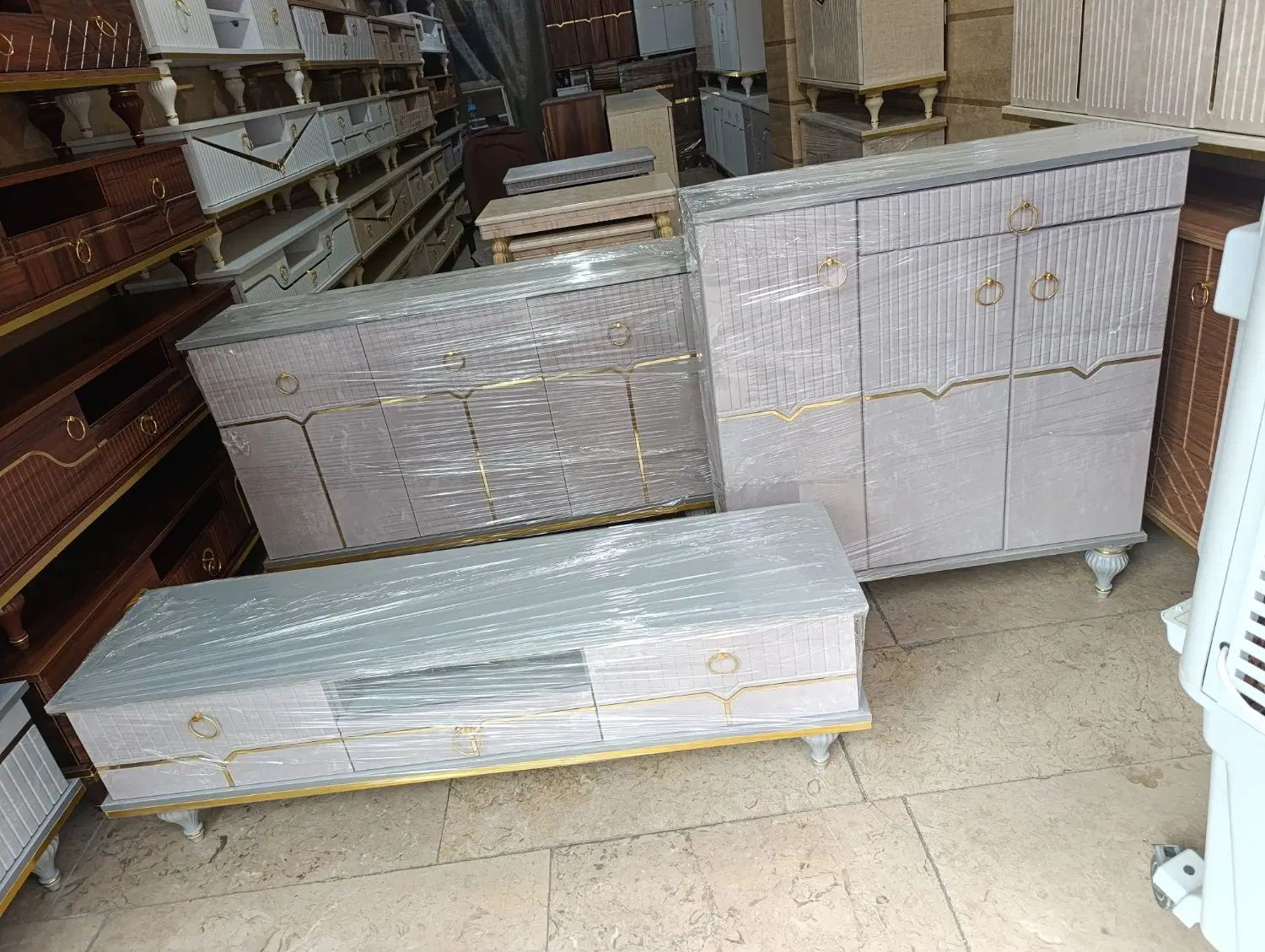 فروش ویژه انواع مصنوعات چوبی|بوفه، ویترین، کنسول|شهریار, شهریار|دیوار