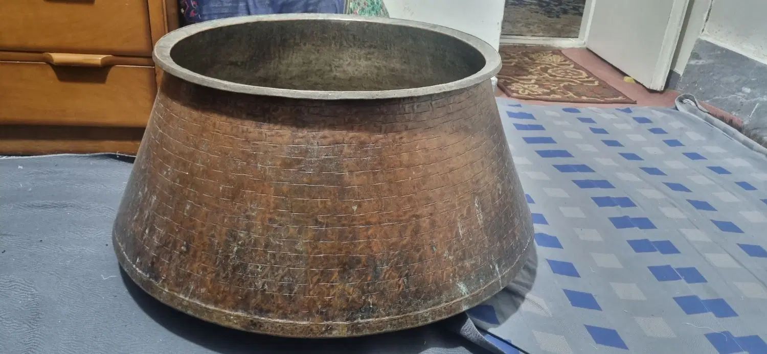 دو عدد دیگ مسی بزرگ|ظروف پخت‌وپز|تهران, والفجر (افسریه)|دیوار