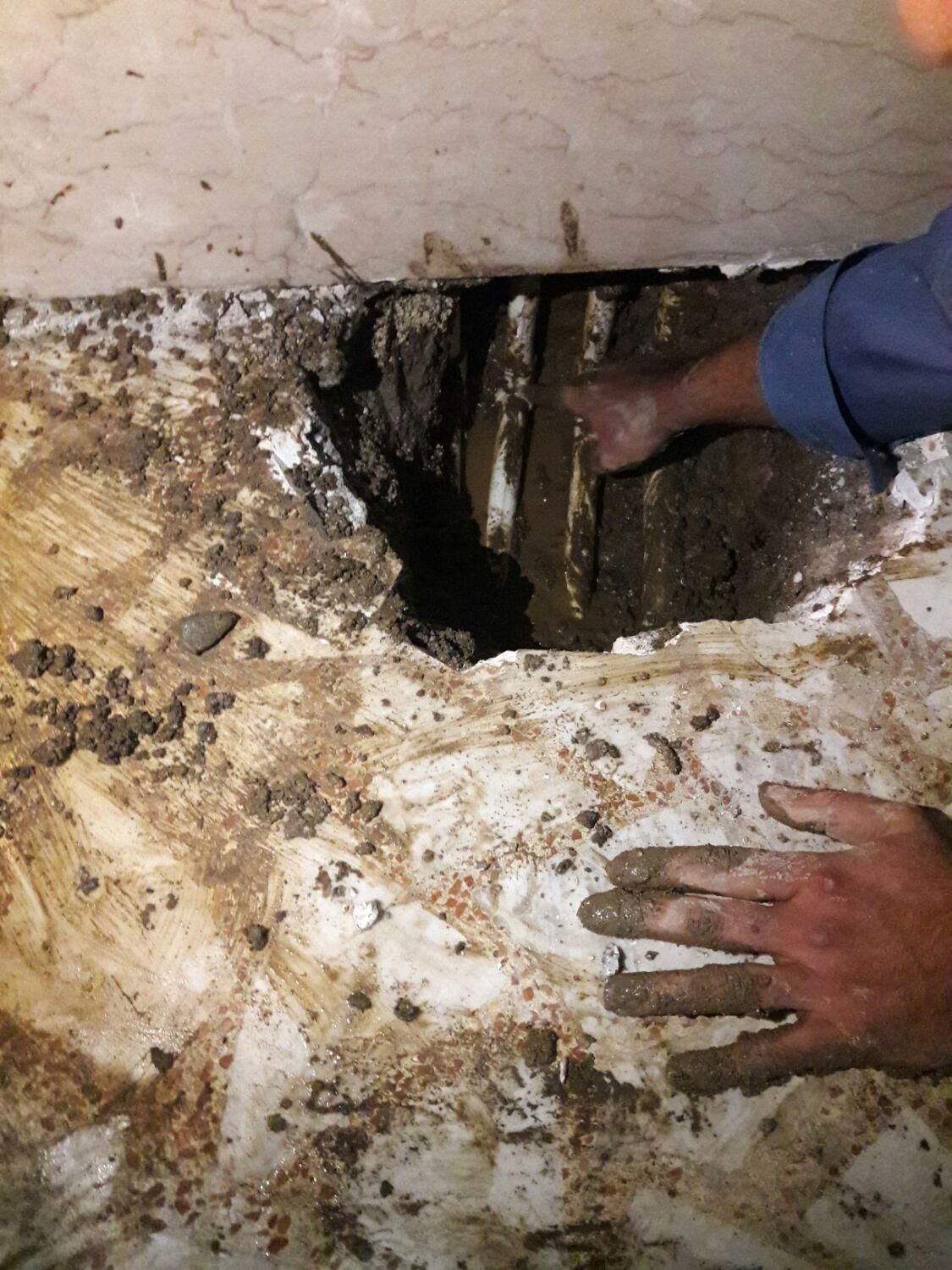 نشت یابی بادستگاه تصویری100درصد دقیق ونقطه|خدمات پیشه و مهارت|رشت, منظریه|دیوار