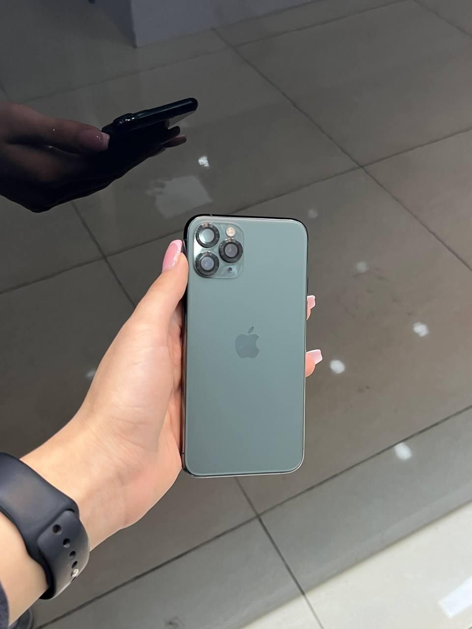 ایفون اپل iPhone 11 Pro ۶۴ گیگابایت سبز تمیز|موبایل|اصفهان, احمدآباد|دیوار