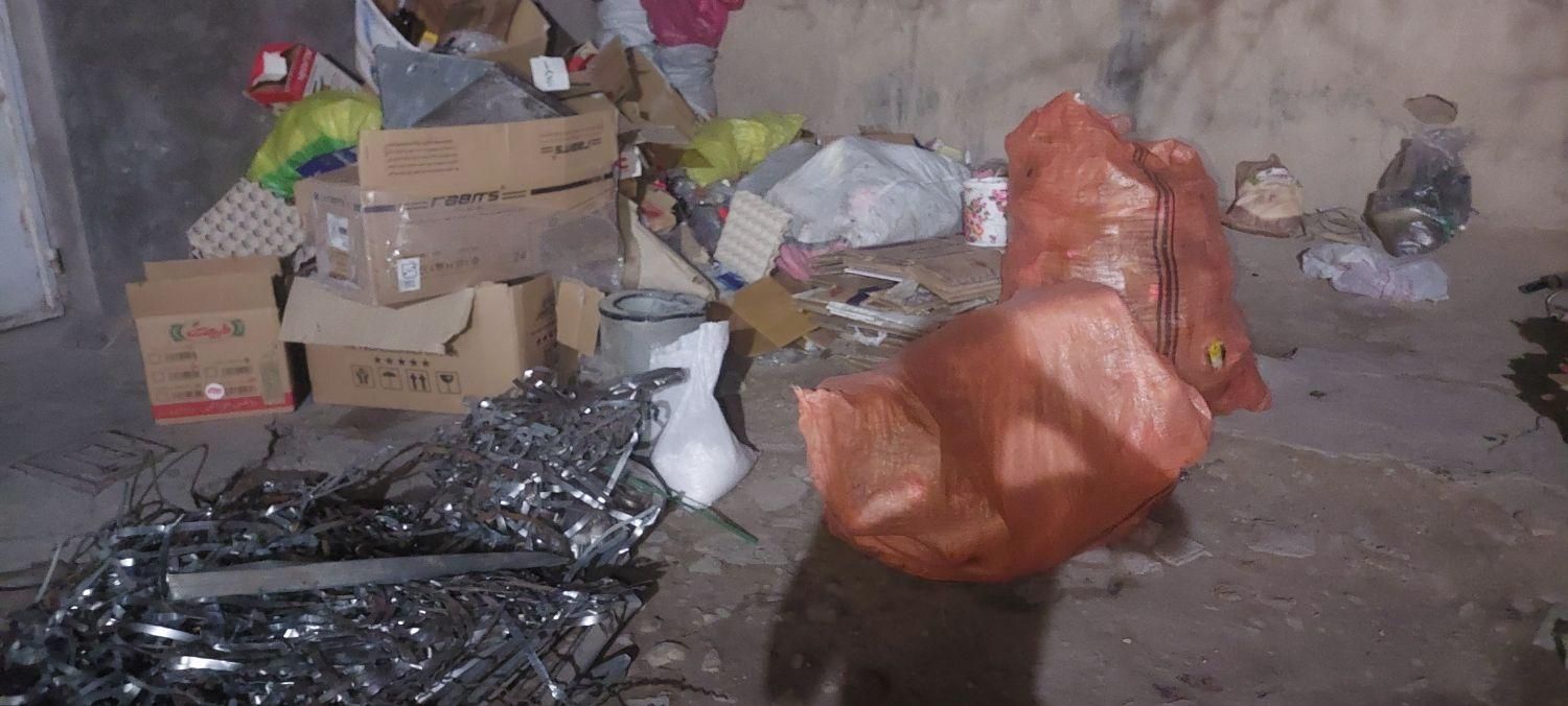 سمساری و خرید ضایعات آهن کارتن کتاب|عمده‌فروشی|سهند, |دیوار