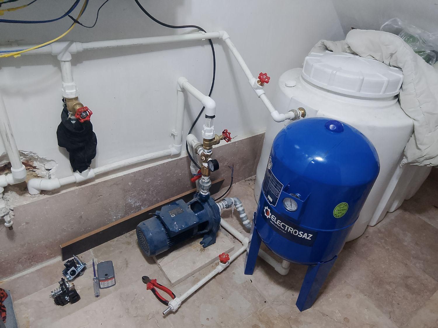 لوله کشی آب پکیج و فاضلاب و کلیه کارهای تاسیسات|خدمات پیشه و مهارت|فشم, |دیوار