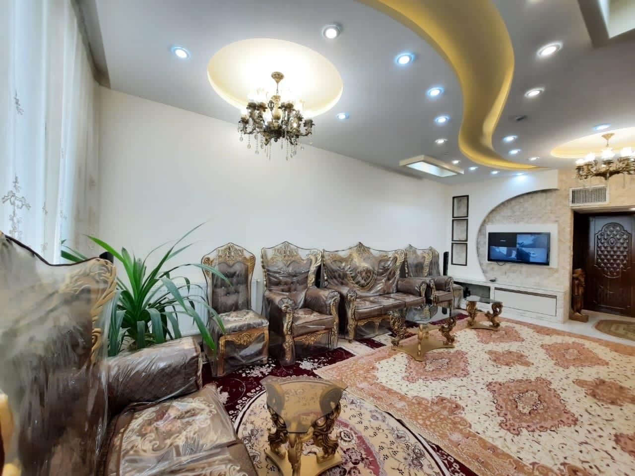 منزل سوئیت شیک دوخوابه دربست نوساز شیک|اجارهٔ کوتاه‌مدت آپارتمان و سوئیت|یزد, |دیوار