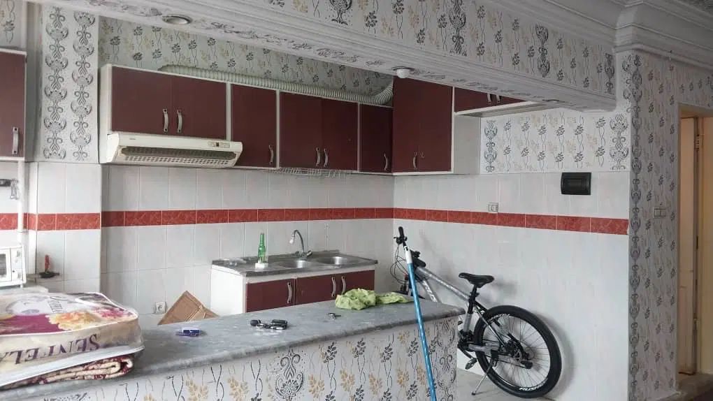 فروش واحد سنددار در بر خیابان امام حسین|فروش آپارتمان|رشت, شهرک صبا|دیوار
