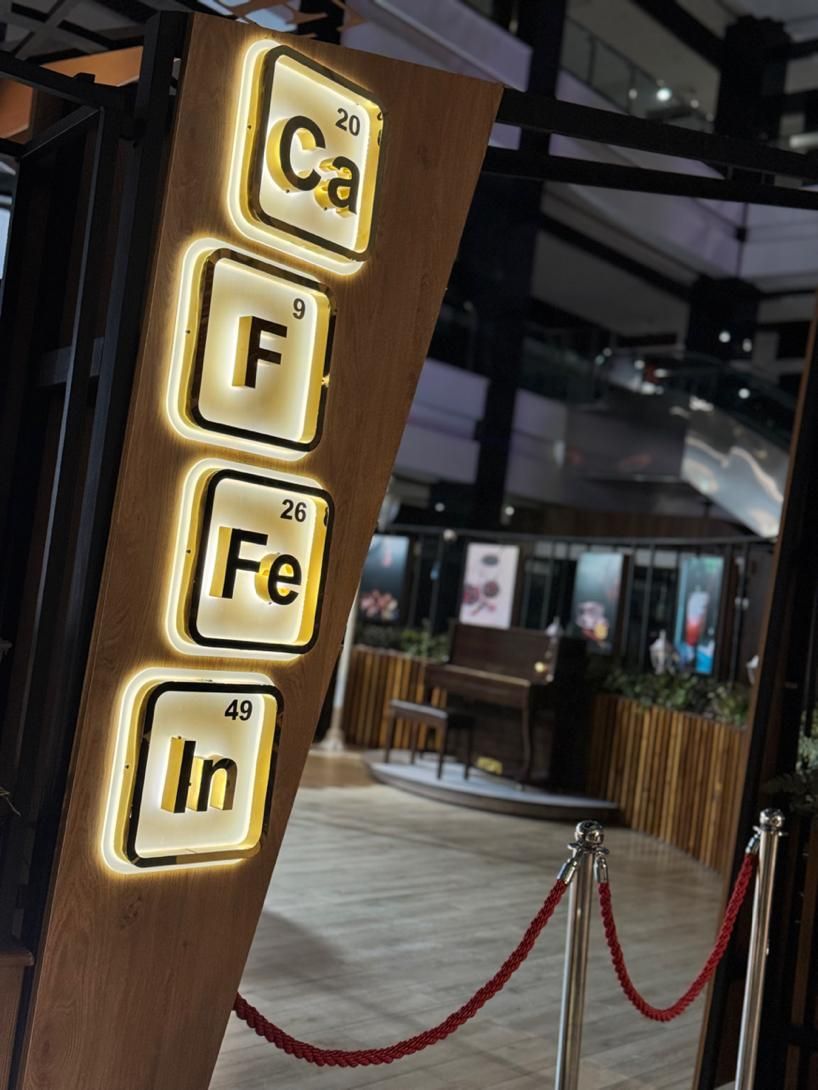 فست فود زن حرفه ای و ویتر واشپز و باریستا|استخدام خدمات فروشگاه و رستوران|خوی, |دیوار