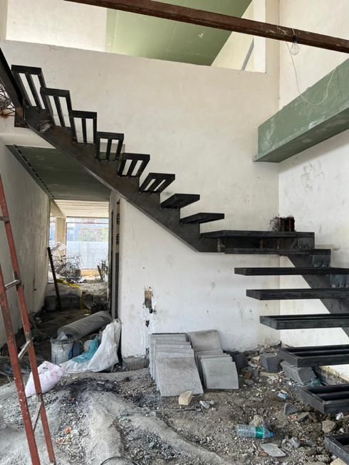 پله گرد و مدرن|خدمات پیشه و مهارت|چالوس, |دیوار