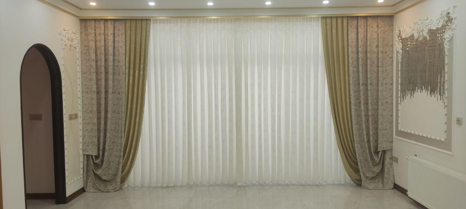 پرده سرای ساحل امیرآباد جنب تاکسی تلفنی لاله|پرده، رانر، رومیزی|نجف‌آباد, امیرآباد|دیوار