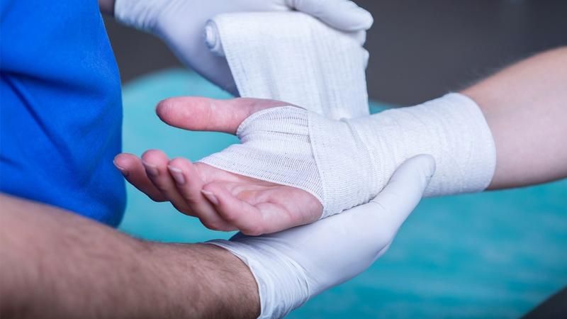 خدمات پرستاری در منزل(انواع پانسمان و سرم تراپی)|خدمات آرایشگری و زیبایی|برازجان, |دیوار