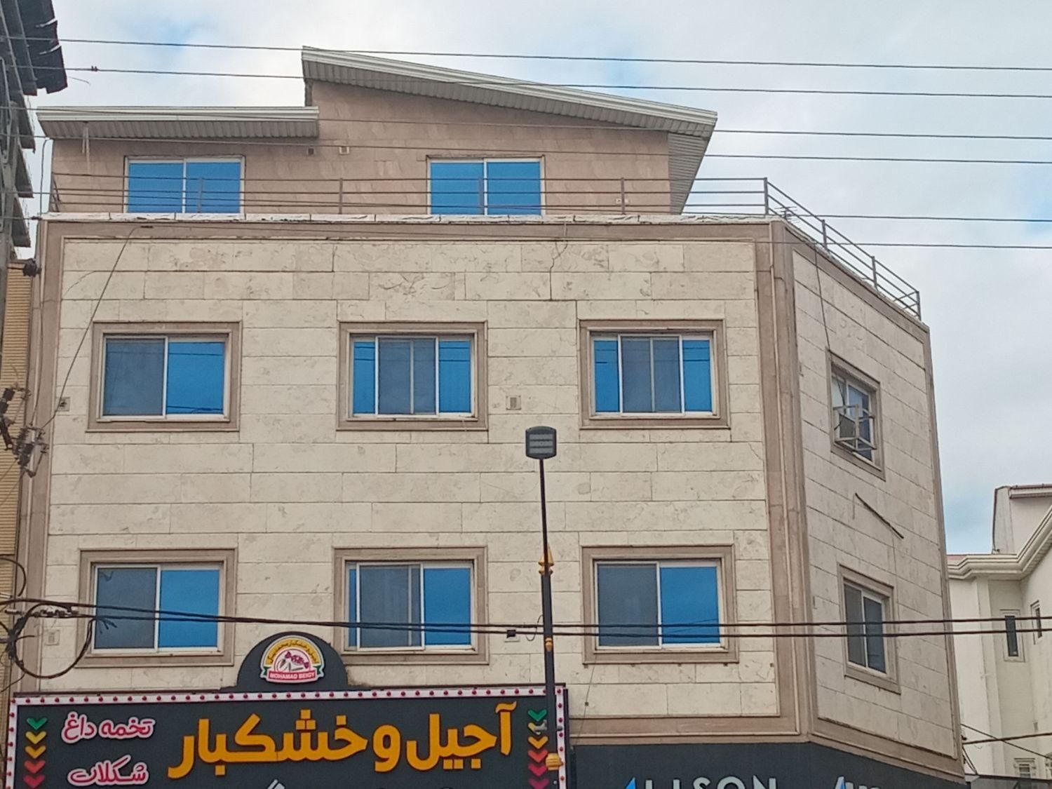 آپارتمان ۹۰ متری ۱ خوابه طبقه ۳|اجارهٔ کوتاه‌مدت آپارتمان و سوئیت|محمودآباد, |دیوار